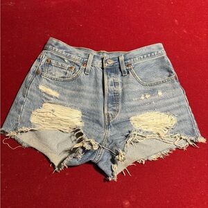 Levi’s cutoffs